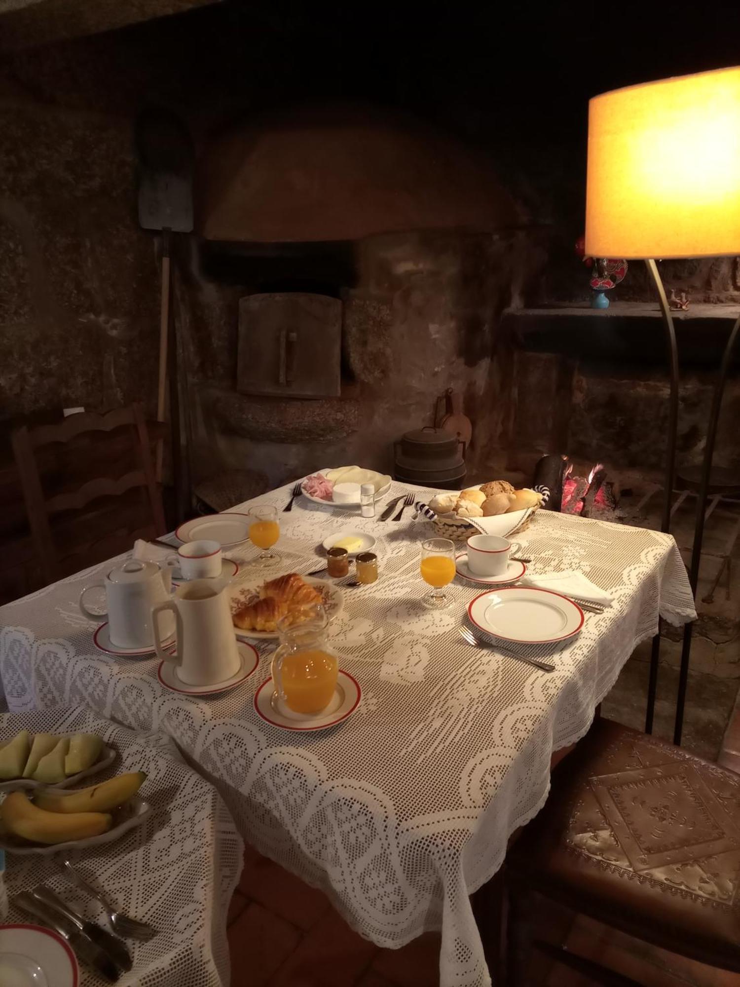 Bed and Breakfast Paco De S.Cipriano Guimarães Esterno foto
